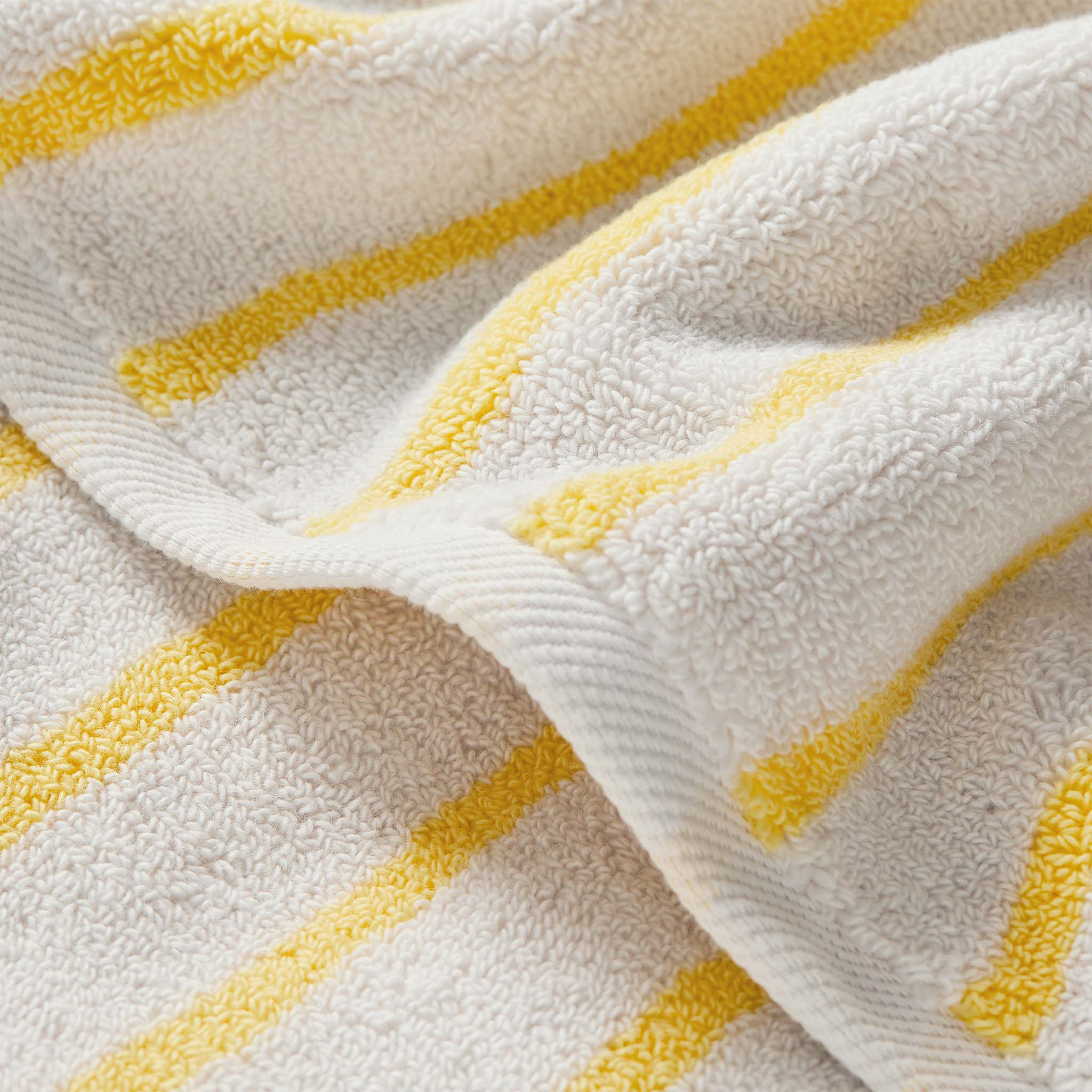 Super-Plush Set of 4 Bath Towel Bundle H0