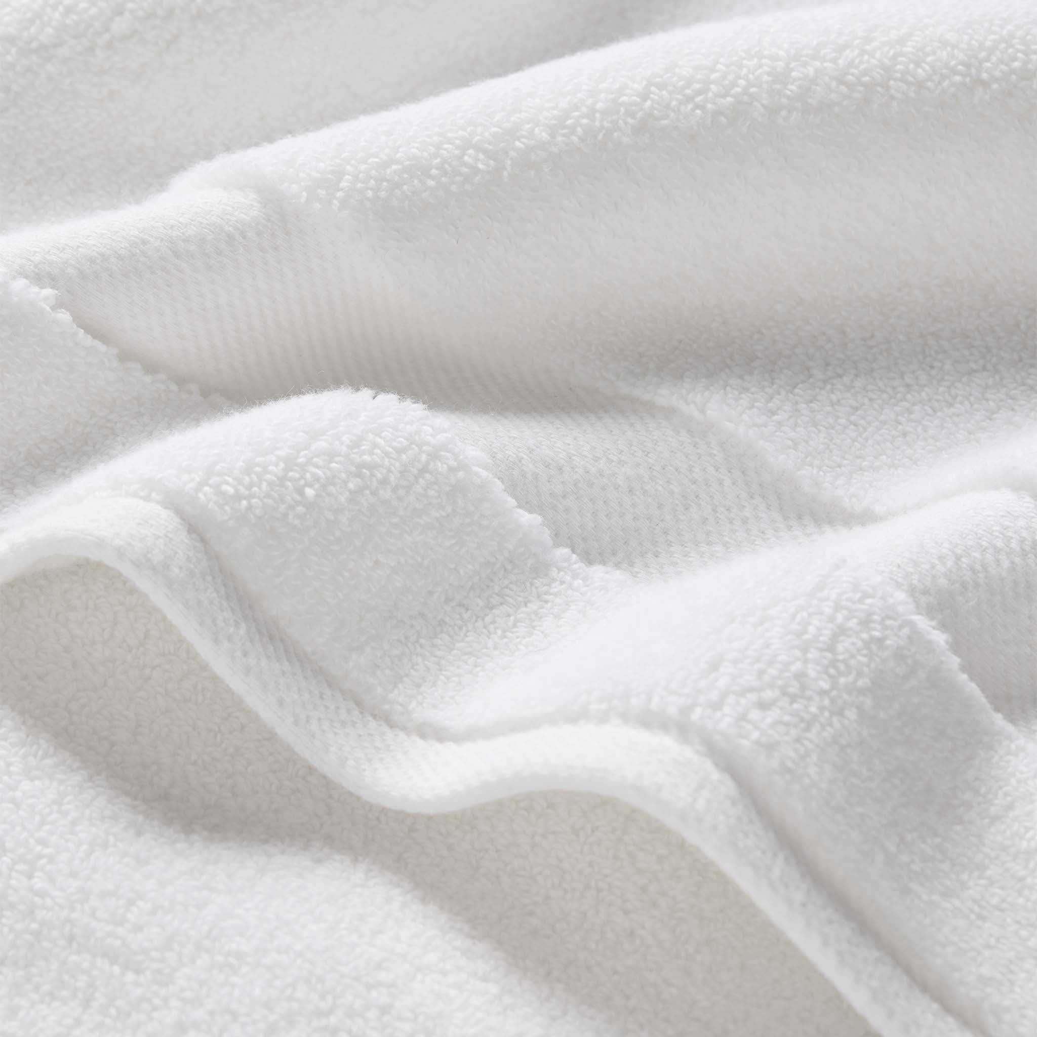 Super-Plush Set of 4 Bath Towel Bundle H0